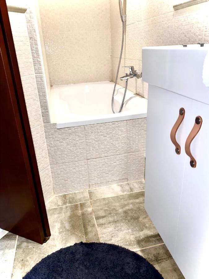 Apartman Rea Комарно Екстер'єр фото