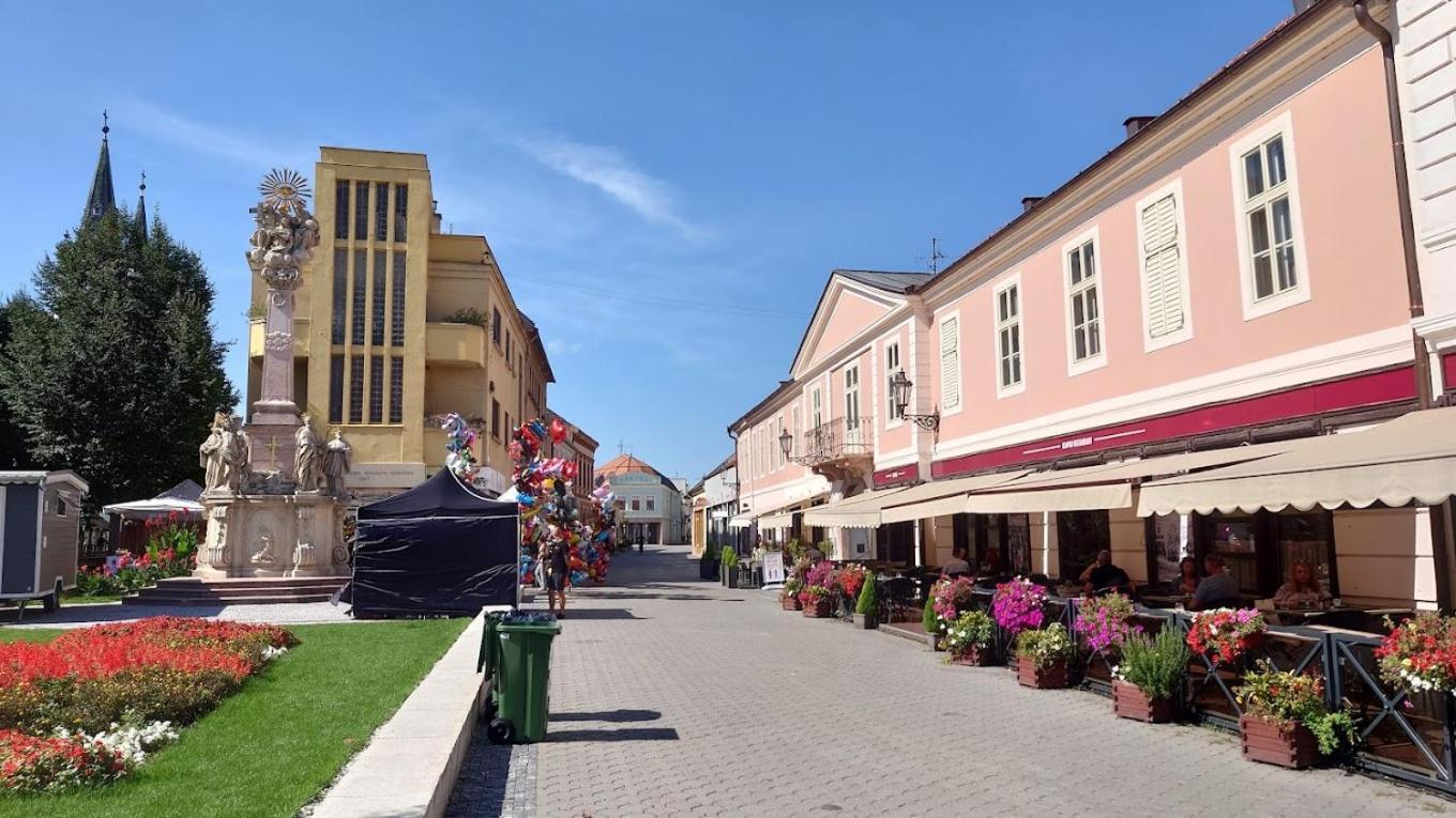 Apartman Rea Комарно Екстер'єр фото